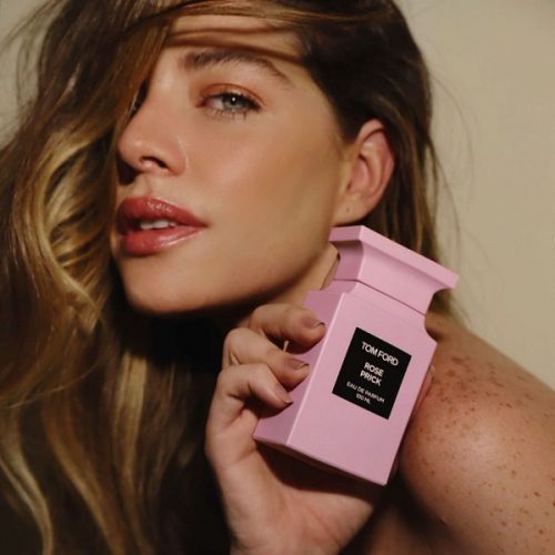 Em parceria com a Sephora, Luma Costa apresenta Rose Prick, fragrância de Tom Ford