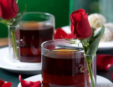 Chá de Rosas Vermelhas