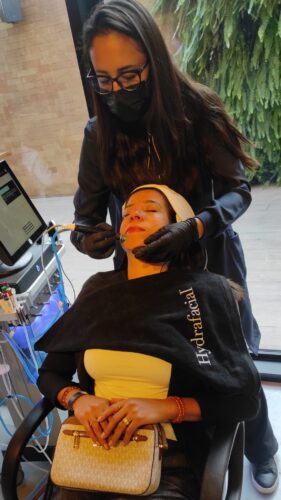 Experiência Hydrafacial